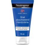 It moisturizes your hands immediately after application, so that they regain elasticity and smoothness.